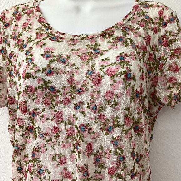 BKE FLORAL ROSE Y2K SHEER TOP - Picture 4 of 9